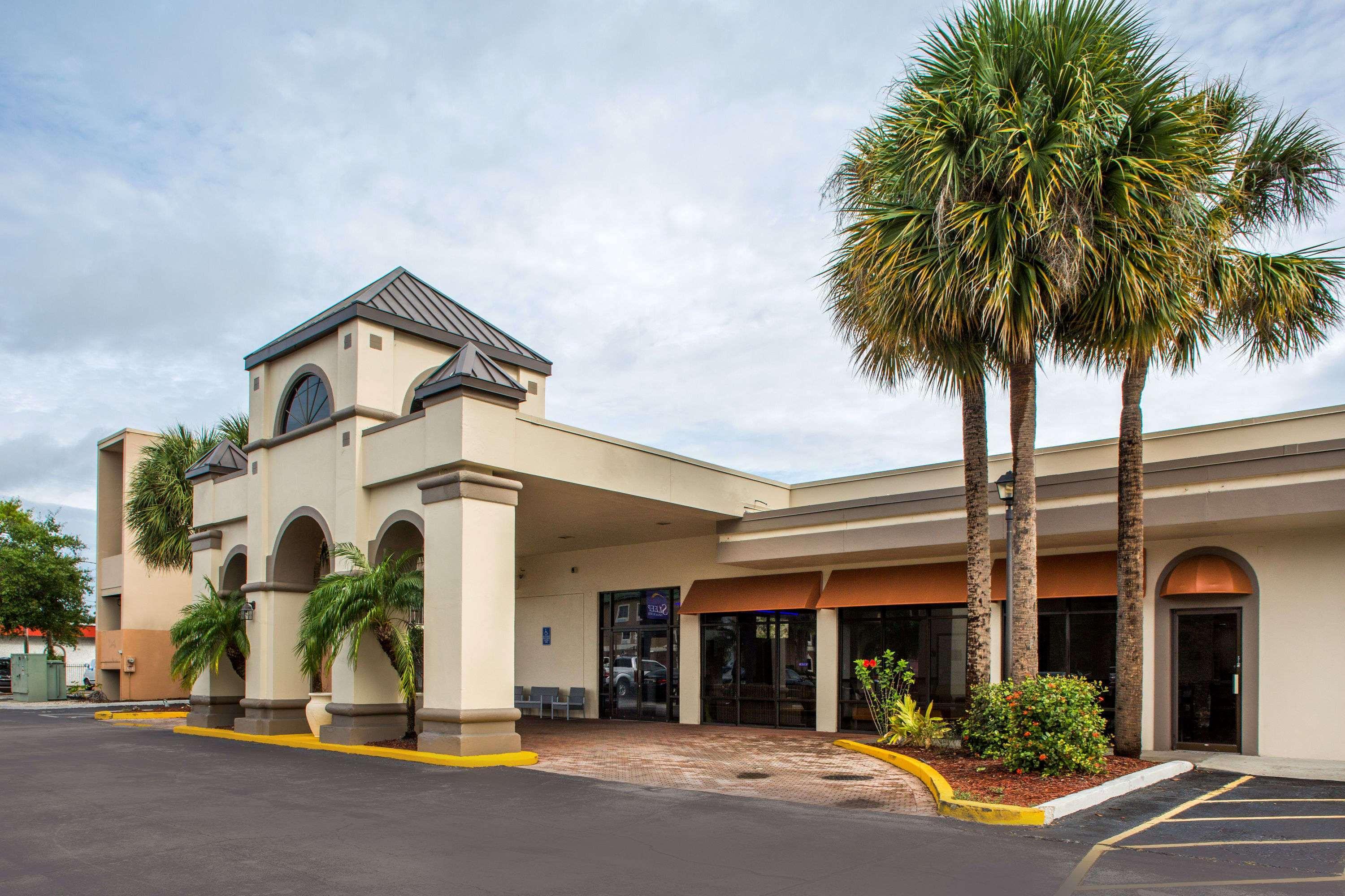 Days Inn & Suites By Wyndham Orlando Airport Kültér fotó